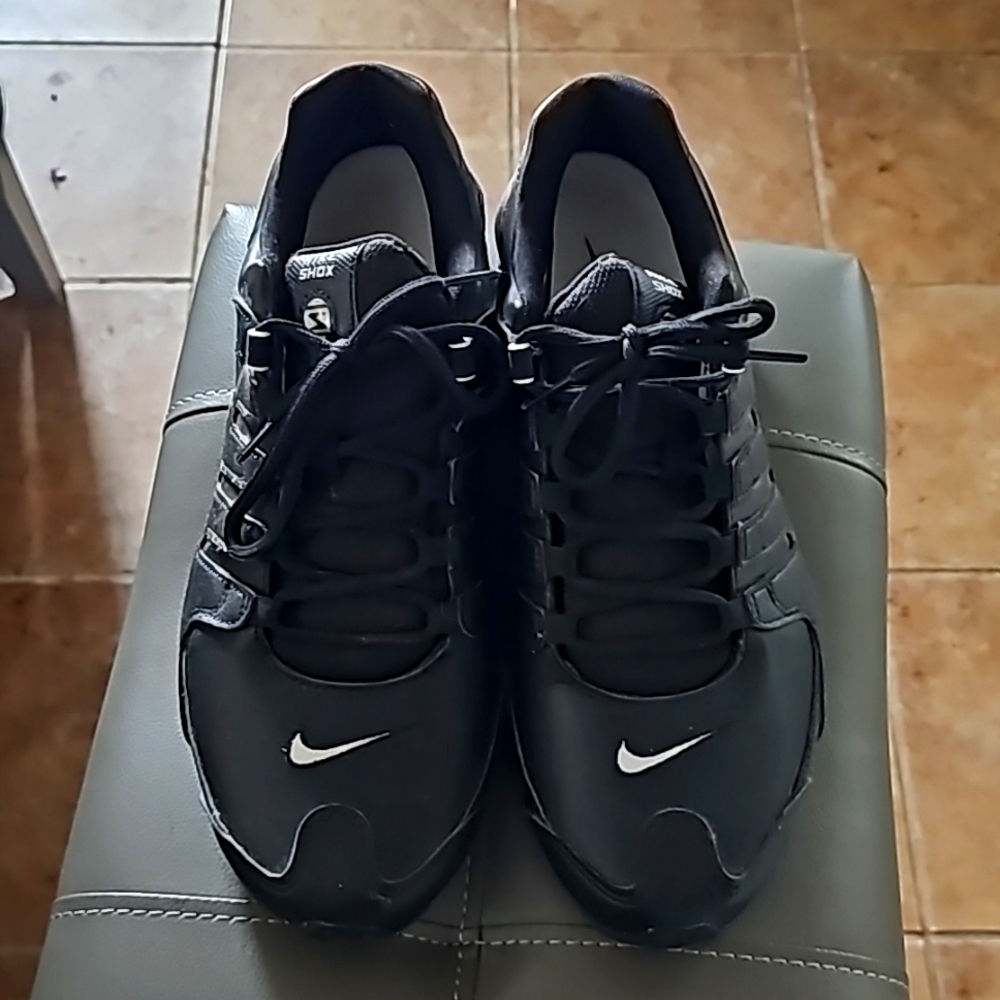 Mens Nike Shox